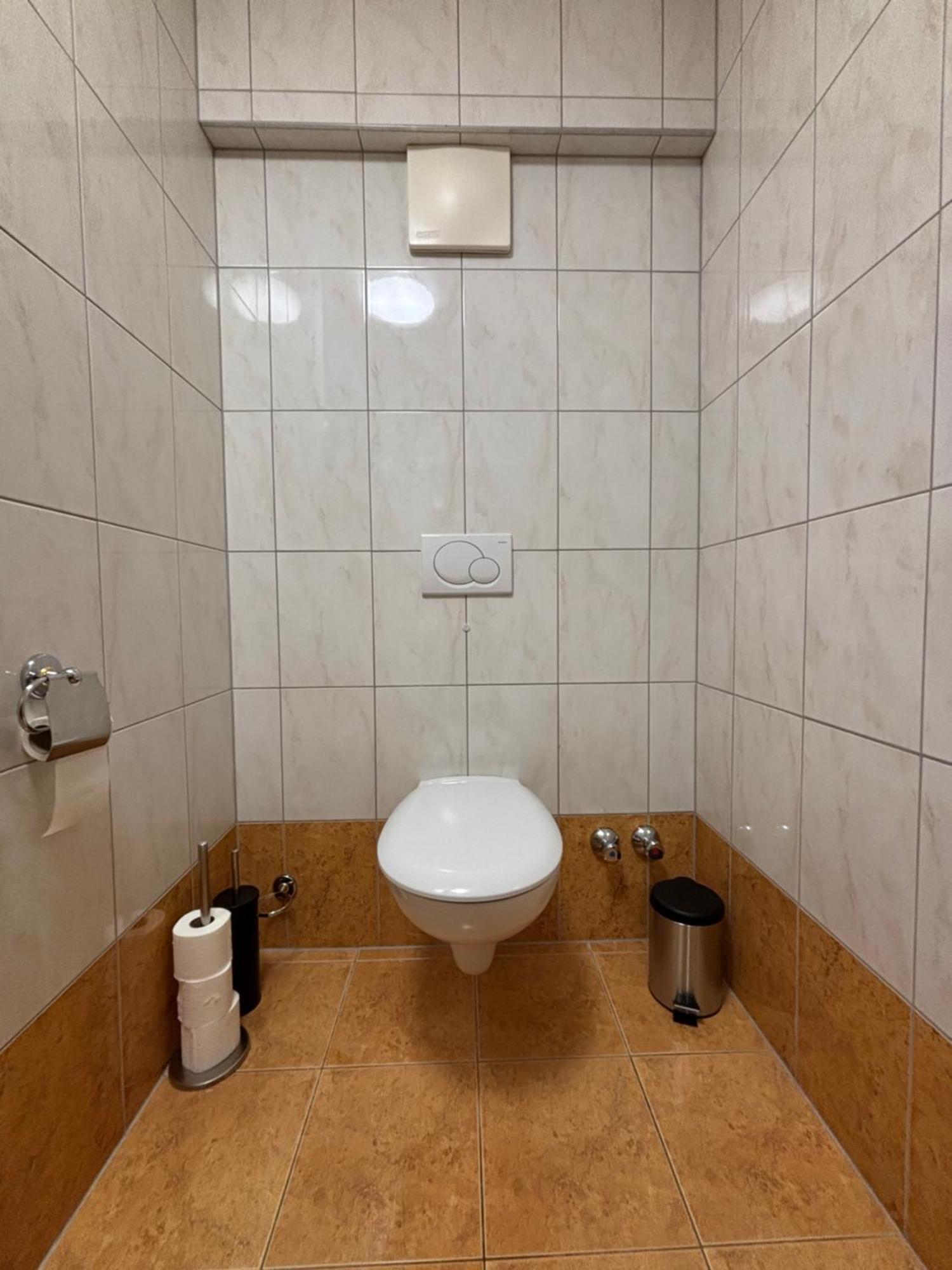 Anita Apartment 5 ฟลาทอาค ภายนอก รูปภาพ